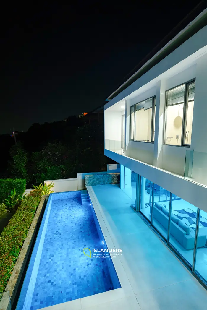 3-bdrm pool villa with large plot and sea view (Bophut)