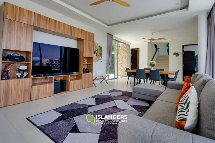 3-bdrm pool villa with large plot and sea view (Bophut)