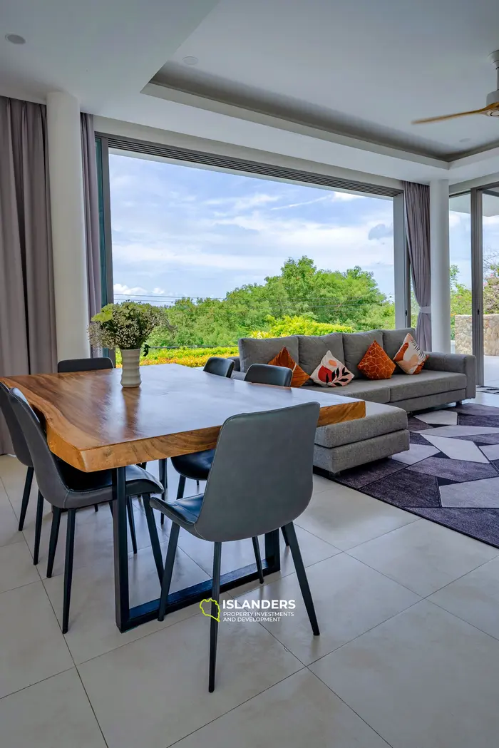 3-bdrm pool villa with large plot and sea view (Bophut)