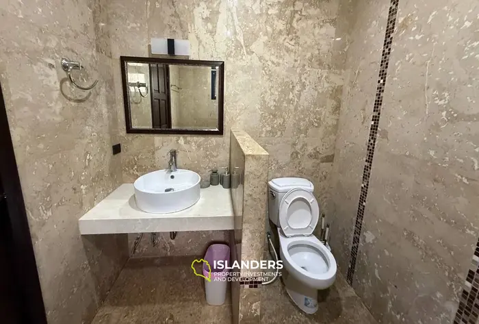 Comfortable 4-bdrm pool villa in a sought-after area (Maenam)