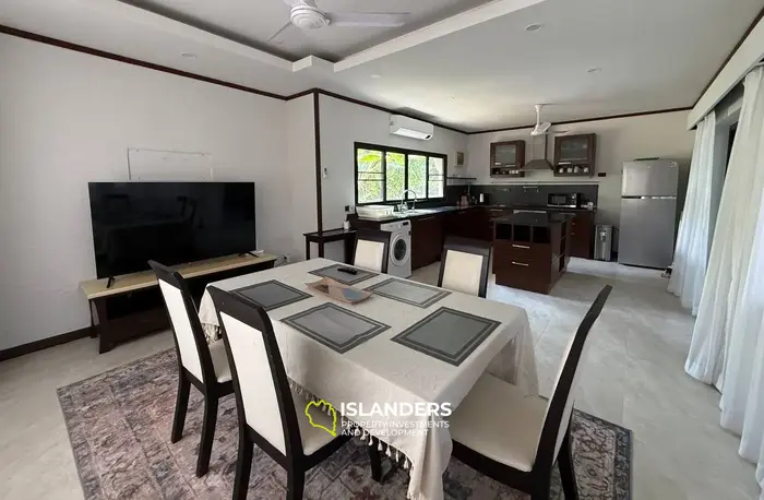 Comfortable 4-bdrm pool villa in a sought-after area (Maenam)