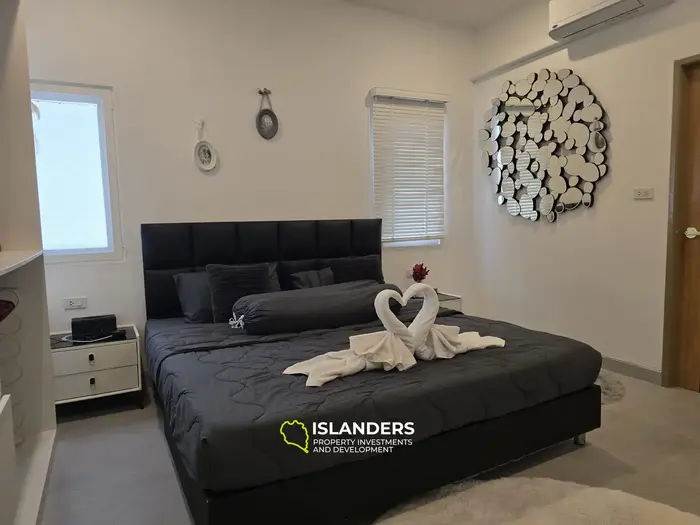 Modern 3-bedroom pool villa