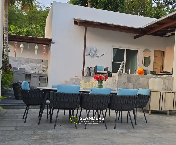 Modern 3-bedroom pool villa