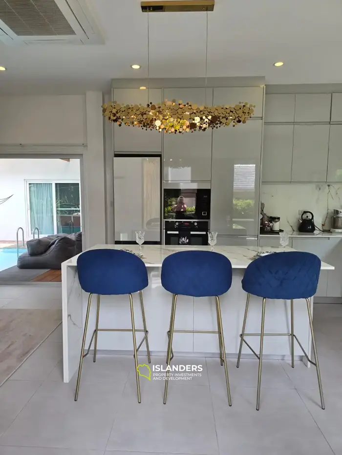 Modern 3-bedroom pool villa