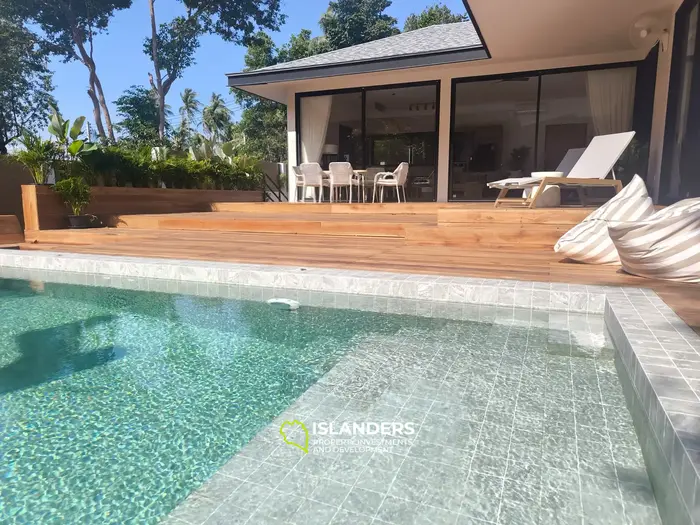Walking distance to the beach 3-bedroom pool villas
