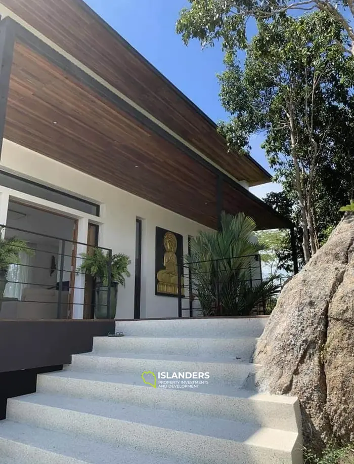 Luxurious Villa with Breathtaking Sea Views in Koh Phangan