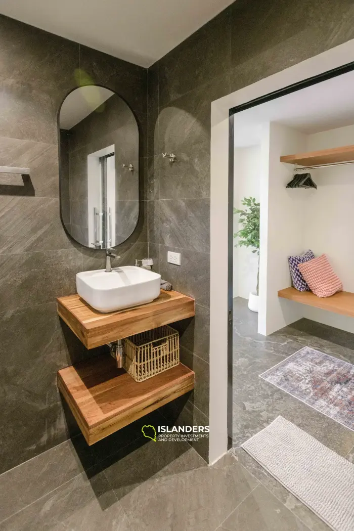 🌅 Oceanview Sunset Villa – 4BR Private Estate with Infinity Pool 