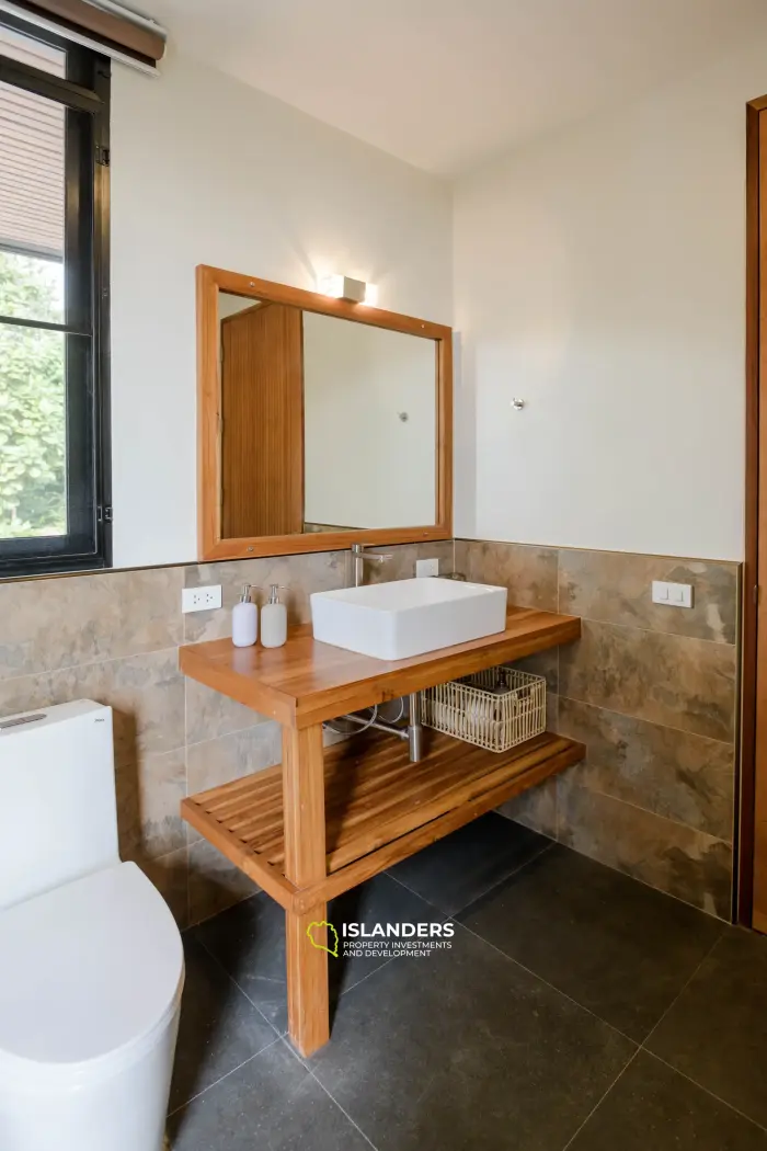 🌅 Oceanview Sunset Villa – 4BR Private Estate with Infinity Pool 