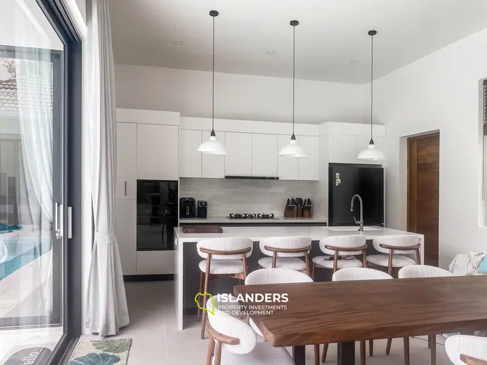 4 bdrm villa with magnificent pool view (Choeng Mon)