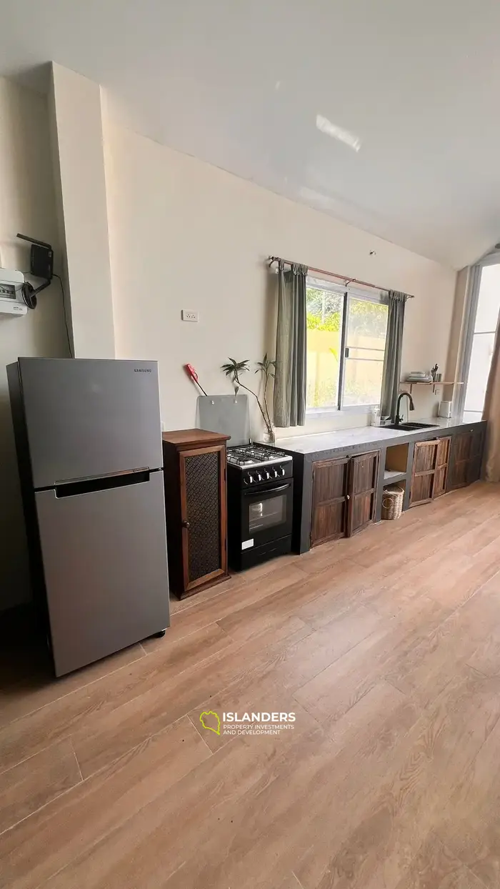 Charming Home on Expansive Land in Peaceful Chaloklam