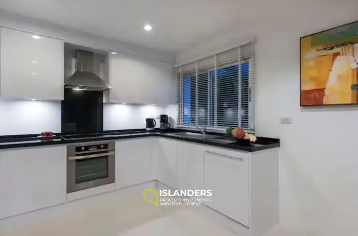 3-bdrm pool villa with panoramic sea view from the top floor (Choeng Mon)