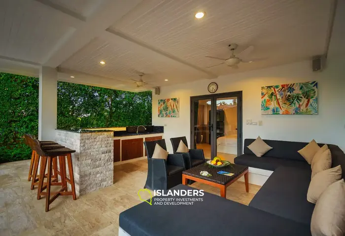 3-bdrm pool villa with panoramic sea view from the top floor (Choeng Mon)