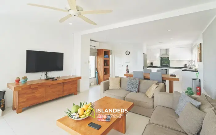 3-bdrm pool villa with panoramic sea view from the top floor (Choeng Mon)