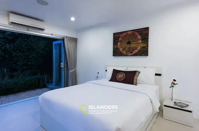 3-bdrm pool villa with panoramic sea view from the top floor (Choeng Mon)