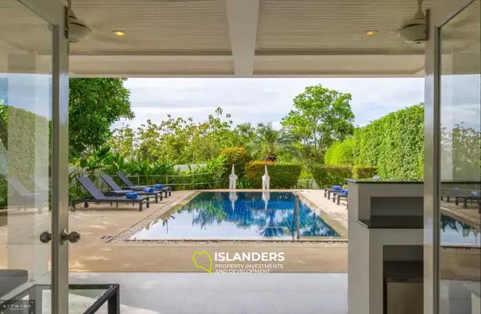 3-bdrm pool villa with panoramic sea view from the top floor (Choeng Mon)