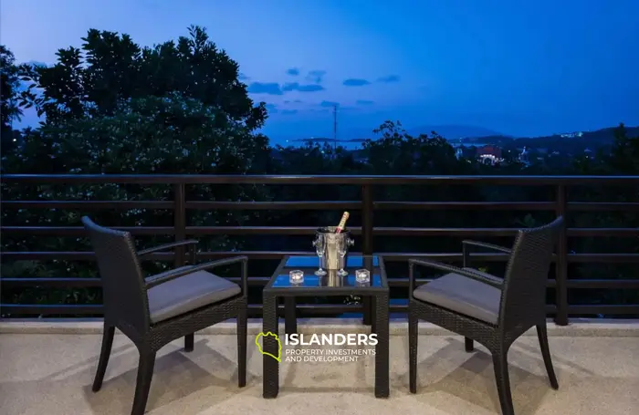 3-bdrm pool villa with panoramic sea view from the top floor (Choeng Mon)