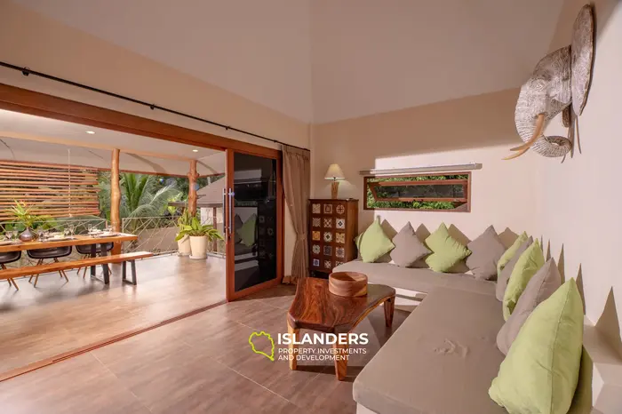 Amazing & spacious 3-bedroom pool villa