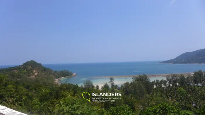 Terrain avec une vue mer incroyable – 1 284 m2
