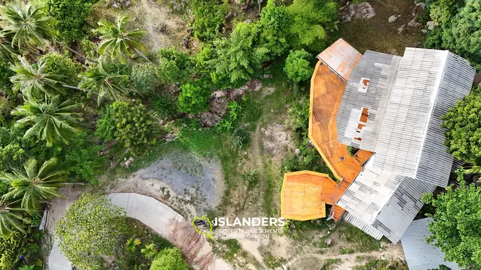 Stunning 2,584 m2 SEA VIEW property for sale 