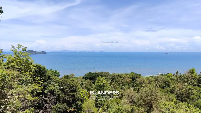 Amazing 5,816 m2 sea view land for lease