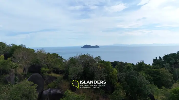 Increíble terreno de 5,816 m2 con vista al mar en alquiler