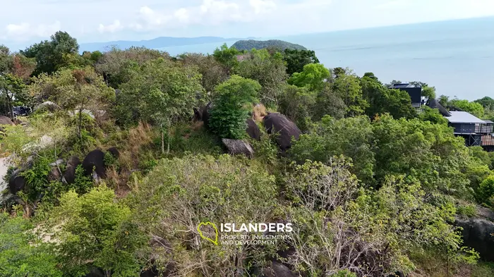 Increíble terreno de 5,816 m2 con vista al mar en alquiler