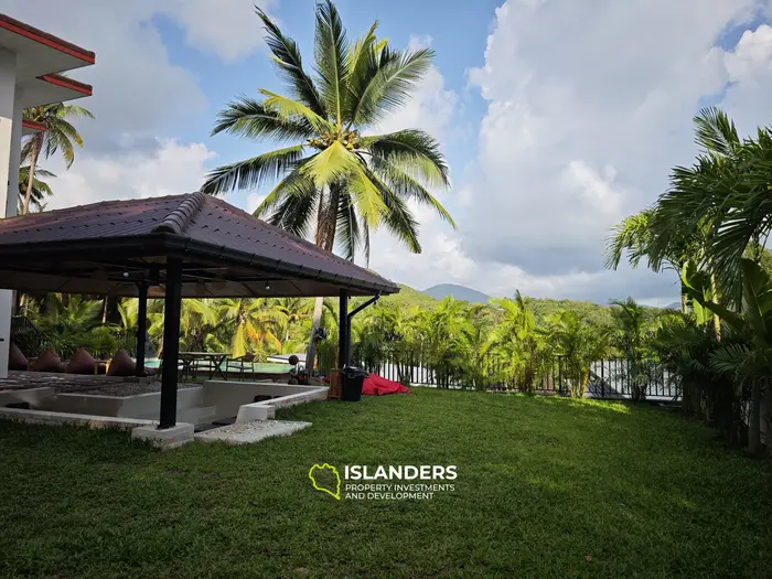 Luxury Villa with Breathtaking Sea Views in Koh Phangan