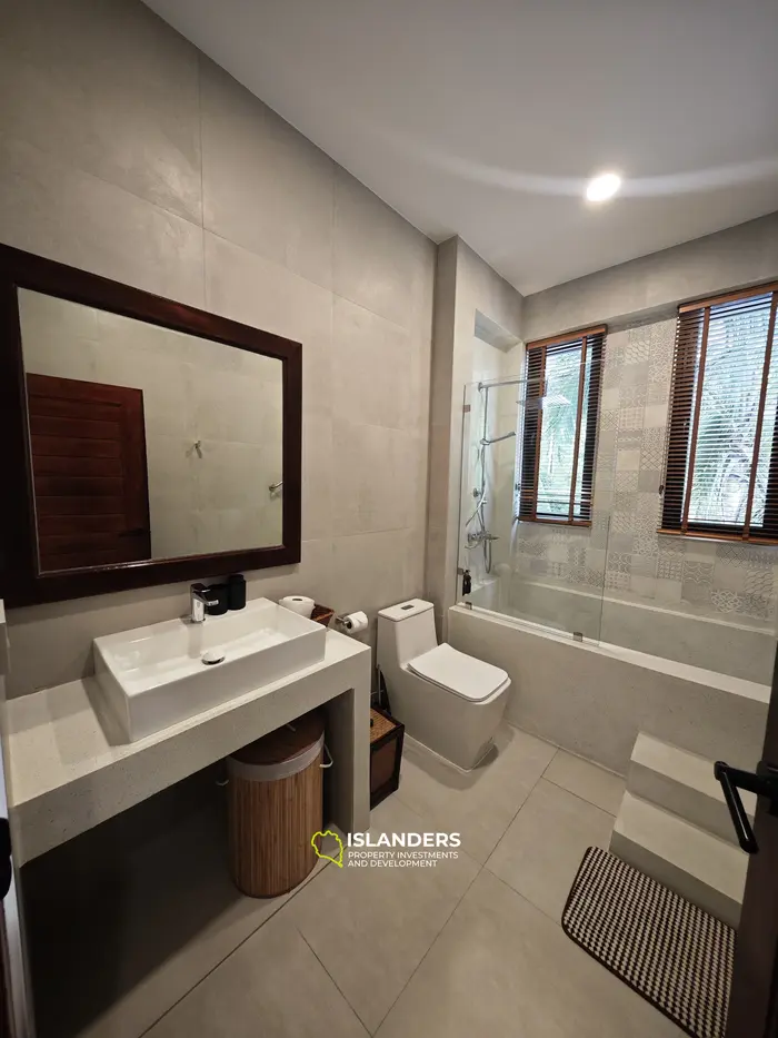 Luxury Villa with Breathtaking Sea Views in Koh Phangan