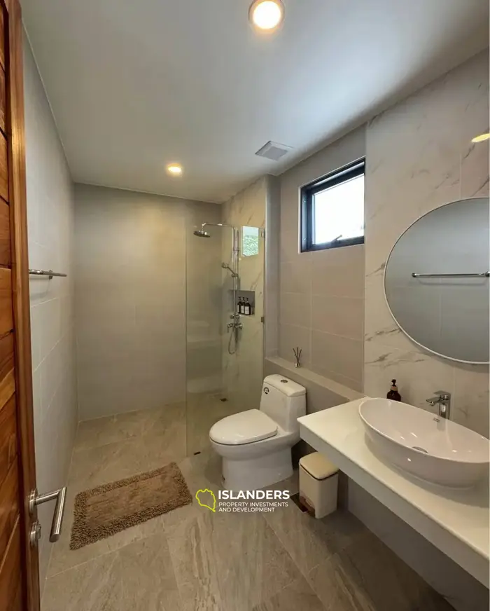 Comfortable 3-bdrm pool villa with mountain views (Lamai)