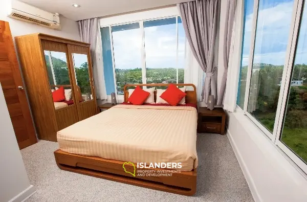 Two-bdrm apartment with a view in a complex with all amenities (Bophut) (Freehold Foreign quota)