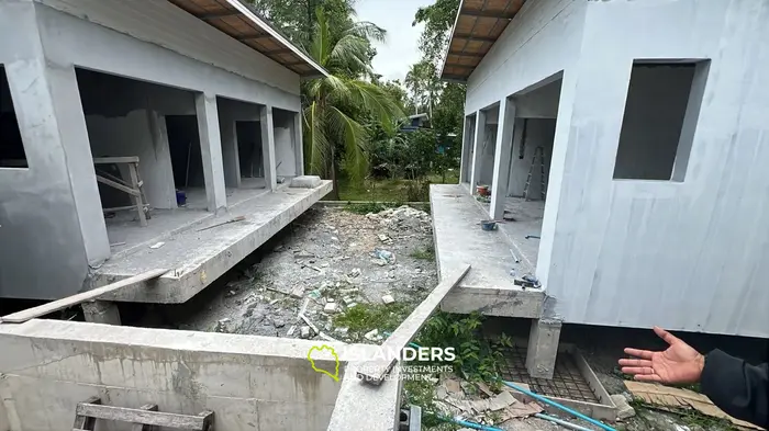 Land for Lease with 4 houses on it in Koh Phangan