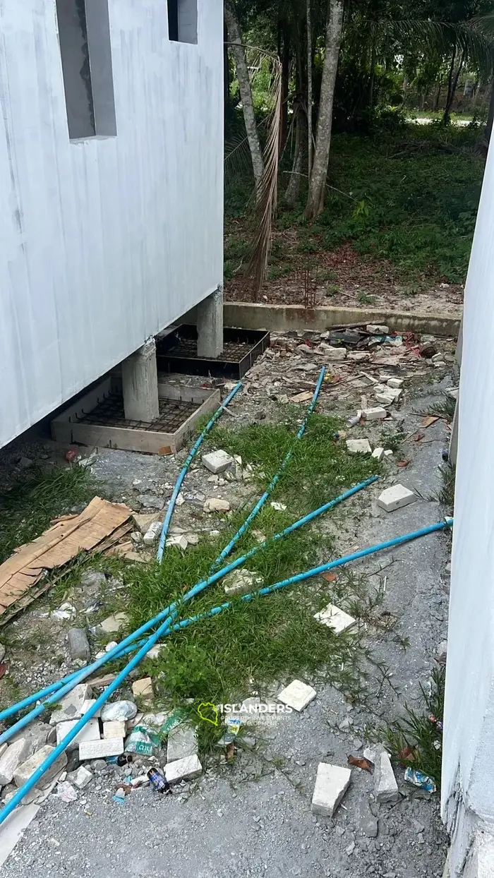 Land for Lease with 4 houses on it in Koh Phangan