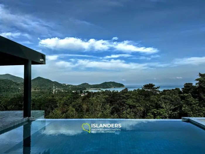 Luxurious 3BD Villa with Stunning Sea Views and Energy independence in Chaloklum (KPG)