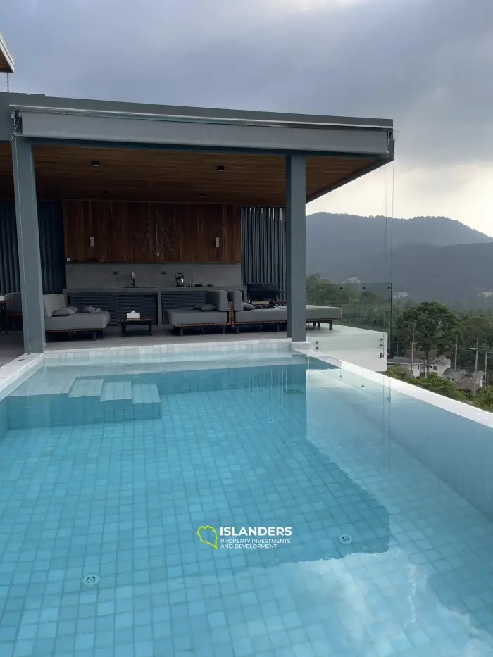 Luxurious 3BD Villa with Stunning Sea Views and Energy independence in Chaloklum (KPG)