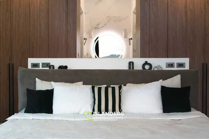 Luxurious 3BD Villa with Stunning Sea Views and Energy independence in Chaloklum (KPG)