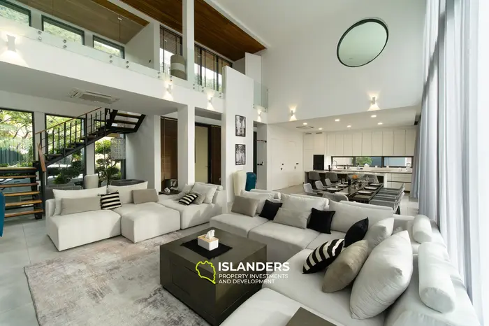 Luxurious 3BD Villa with Stunning Sea Views and Energy independence in Chaloklum (KPG)