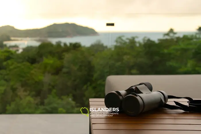 Luxurious 3BD Villa with Stunning Sea Views and Energy independence in Chaloklum (KPG)