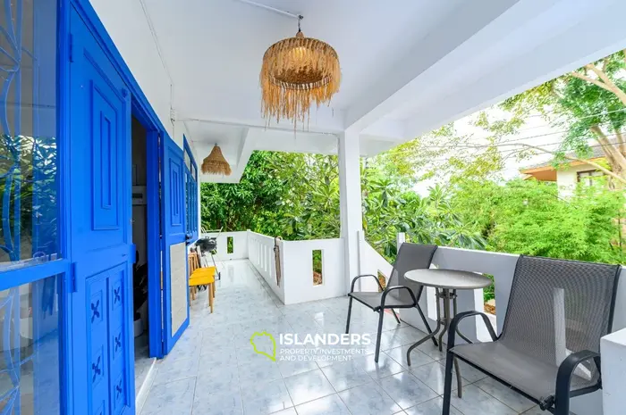 Spacious 4 bdrm townhouse in a popular tourist area (Bangrak)