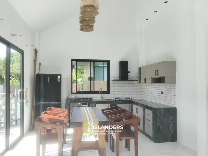 New 2-bdrm poo villa with mountain view (Lamai)