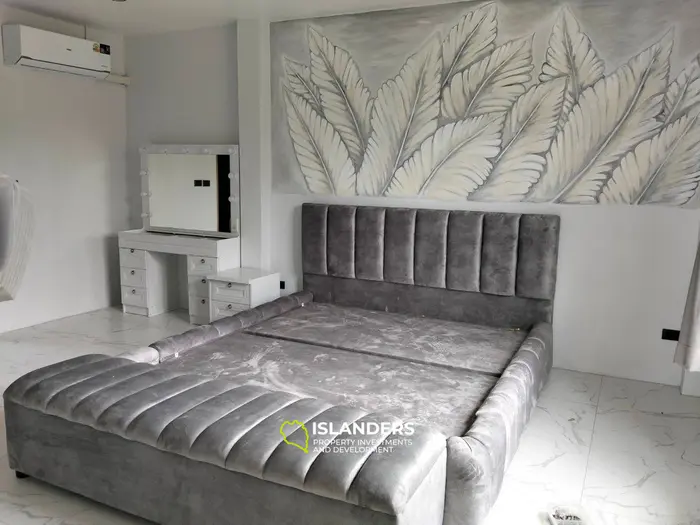New 2-bdrm poo villa with mountain view (Lamai)