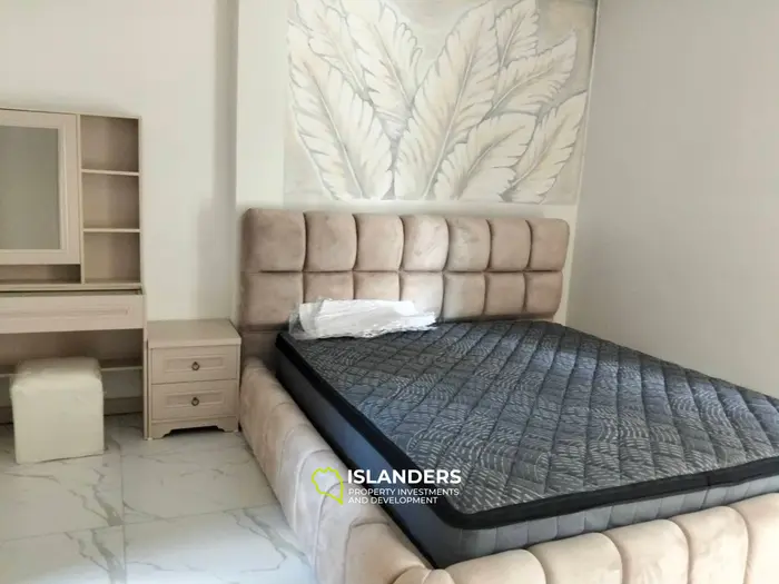 New 2-bdrm poo villa with mountain view (Lamai)