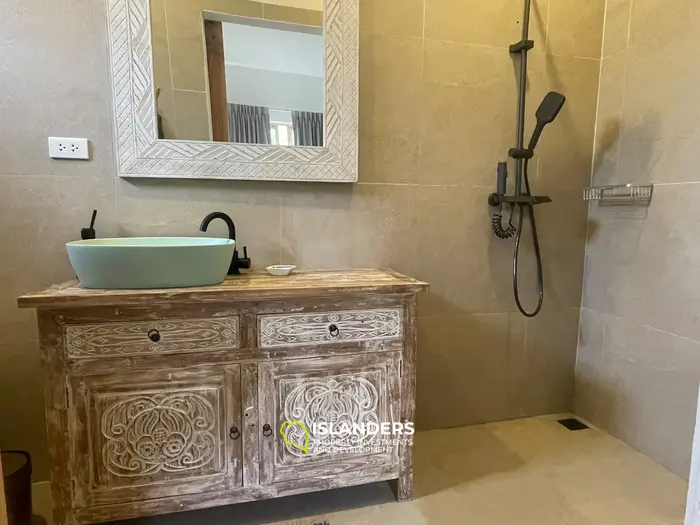 Beautifull 4-bedroom pool villa – 28-year lease