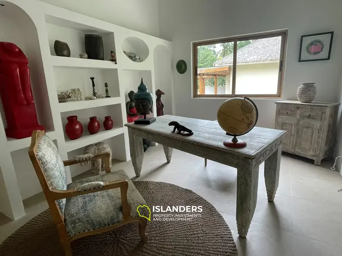 Beautifull 4-bedroom pool villa – 28-year lease