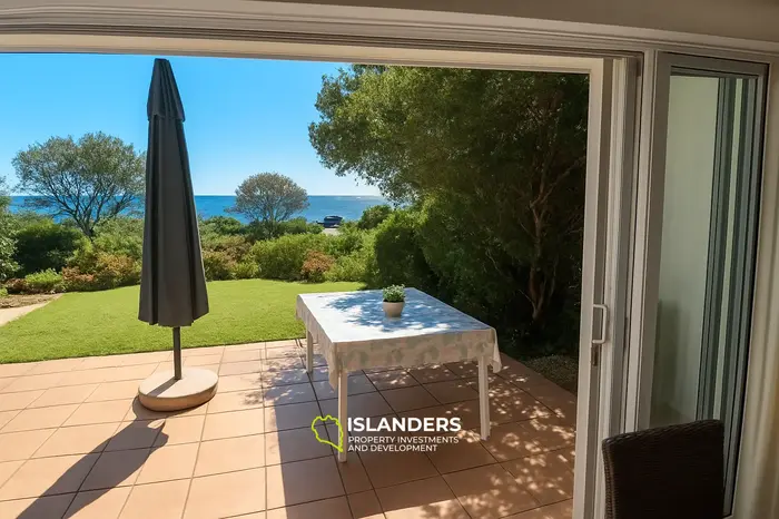 4 Bedroom House for Sale in Hannasbaai