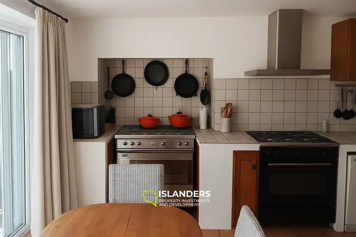 4 Bedroom House for Sale in Hannasbaai