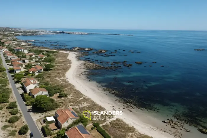 3 Bedroom House for Sale in Hannasbaai