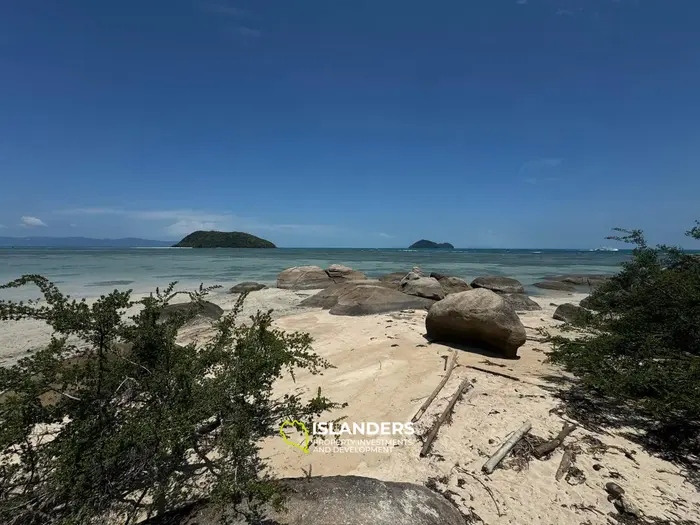 Exquisite Beachfront Land for Sale in Koh Phangan