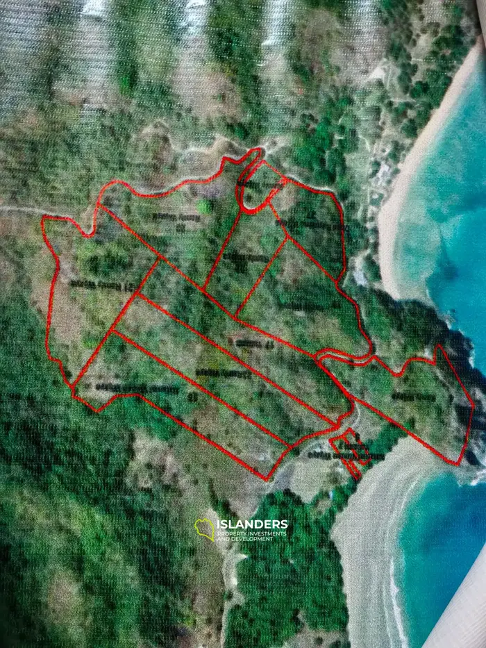 Exquisite Land for Sale with Breathtaking Sea Views in Sumba, Indonesia