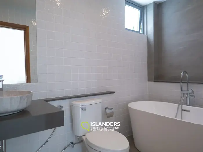 Renovated 2-bdrm villa in a complex with a swimming pool (Bophut)