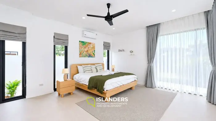 3-bdrm pool villa with spacious plot (Maenam)